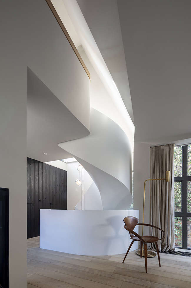 London Solar Townhouse by Archi-Tectonics