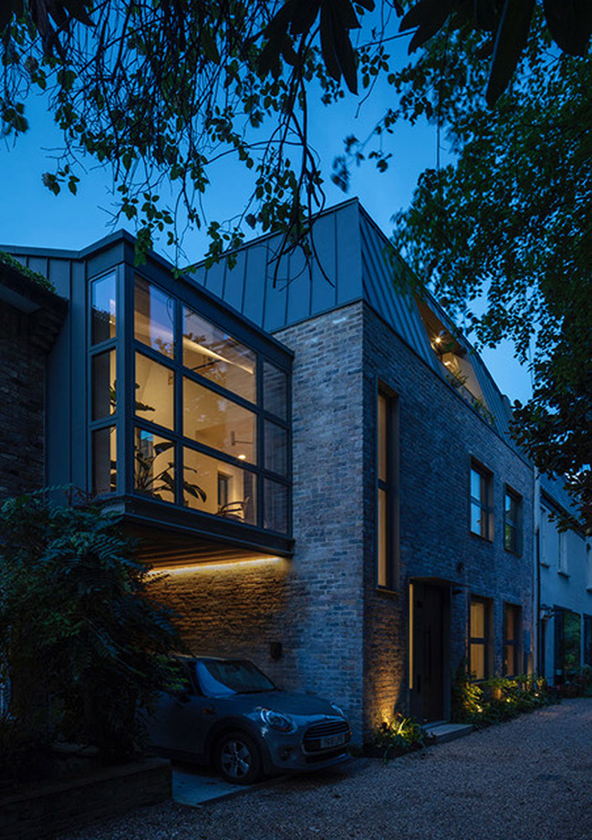 London Solar Townhouse by Archi-Tectonics