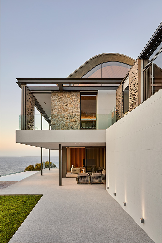 Wave Villa by ARRCC