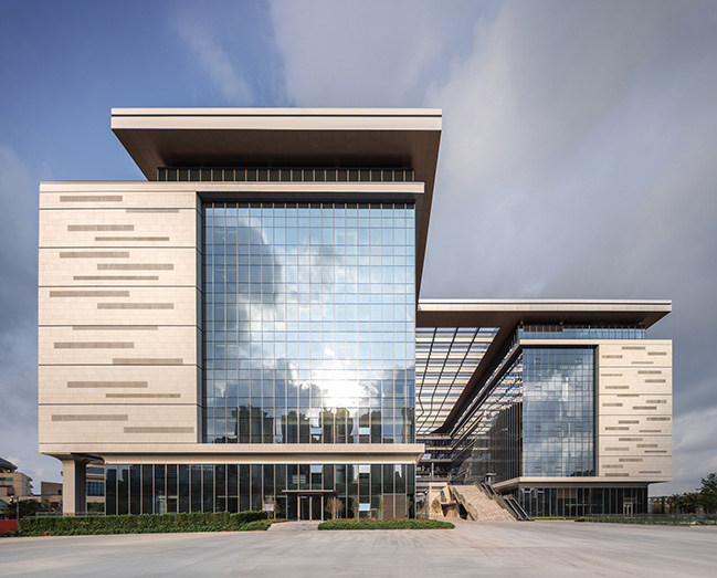 10 Design Announces Completion of New Civic Landmark: Zhuhai Civil Service Centre