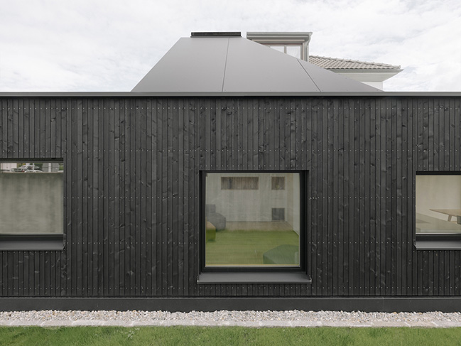 Extension with Proof Pyramid by MWArchitekten