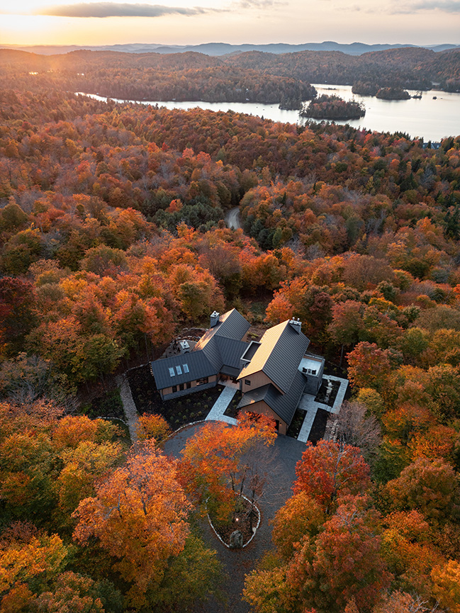 Hâle House by Atelier BOOM-TOWN | Modern Comfort Meets Immersion in Nature