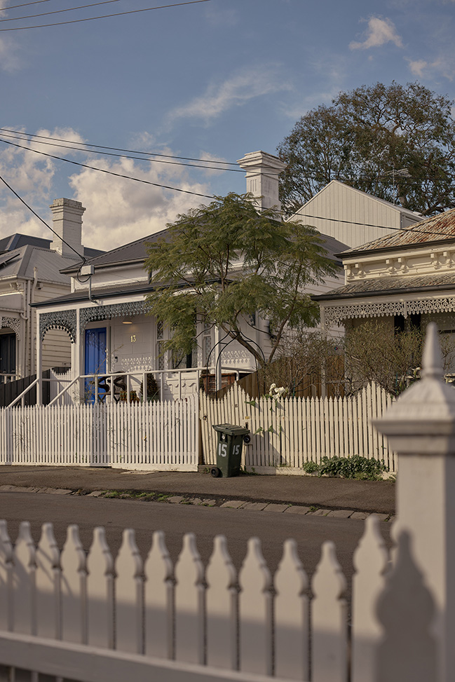 Oberon House by Alexandra Buchanan Architecture | From dark to light