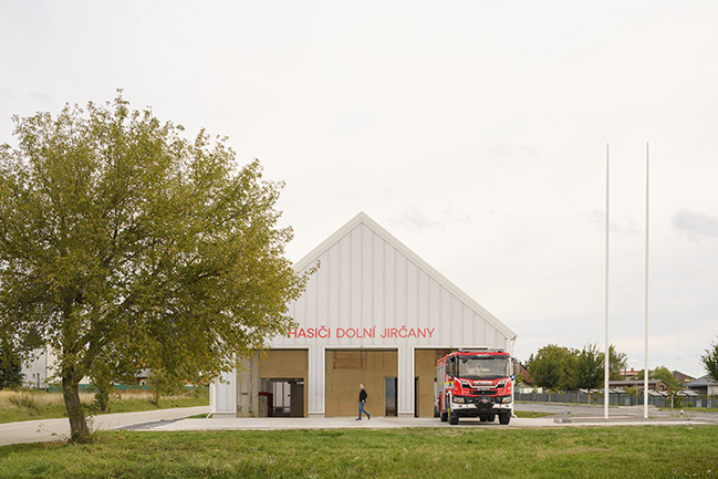 Jirčany Fire Station by SOA architekti