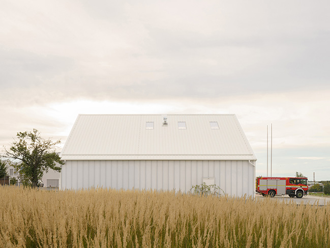 Jirčany Fire Station by SOA architekti