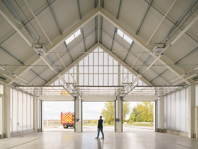 Jirčany Fire Station by SOA architekti