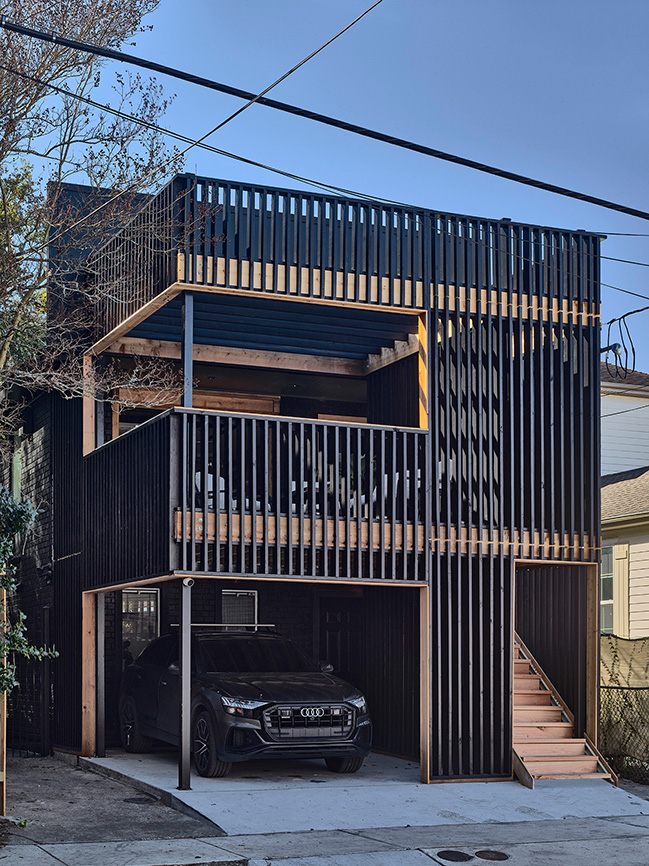 Moiré Noir by Nathan Fell Architecture | Transforming a front porch with $50K budget