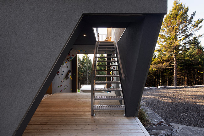 Blok by Quinzhee Architecture | Perfect refuge for climbers