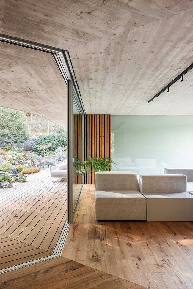 Banánka by PAULÍNY HOVORKA ARCHITECTS