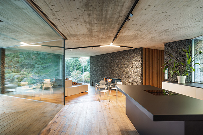 Banánka by PAULÍNY HOVORKA ARCHITECTS