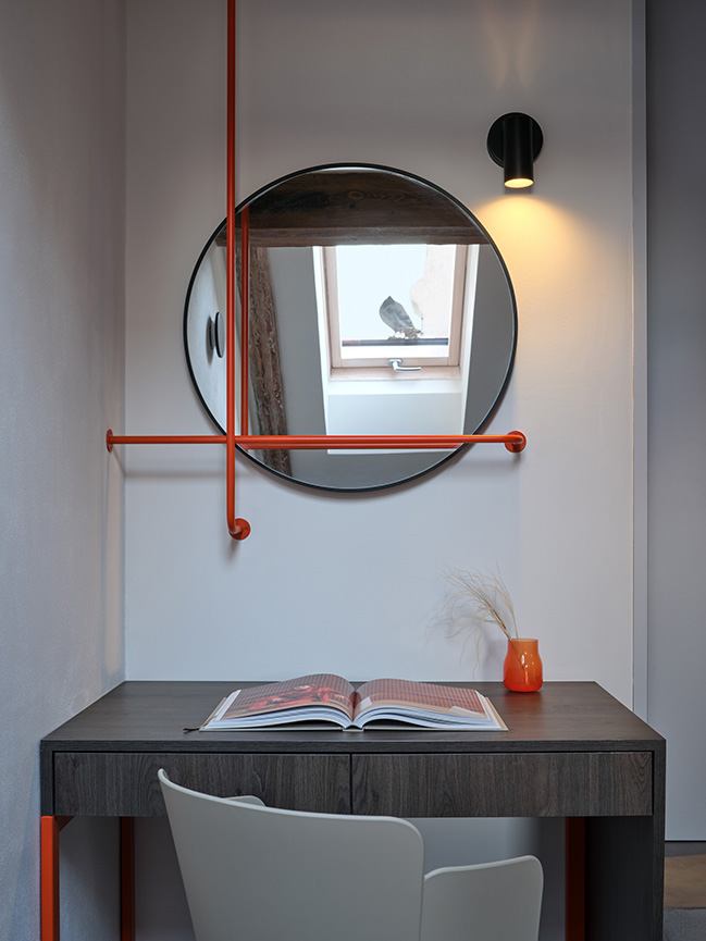 Arbes Square Apartment by Formafatal