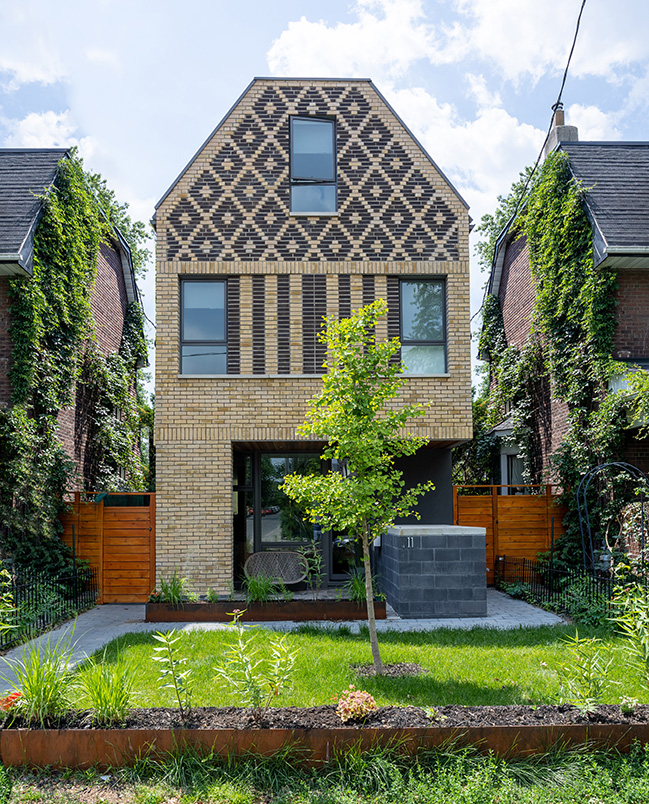 Shudell House by Weiss A+U