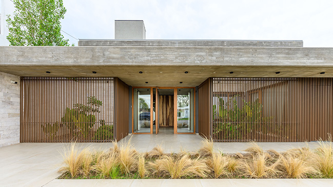 Casa Galera by KARLEN + CLEMENTE
