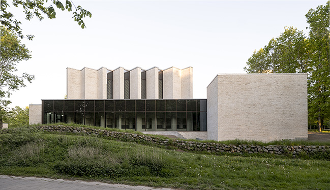 Højvangen Church by Henning Larsen | The first in Skanderborg in half a millennium