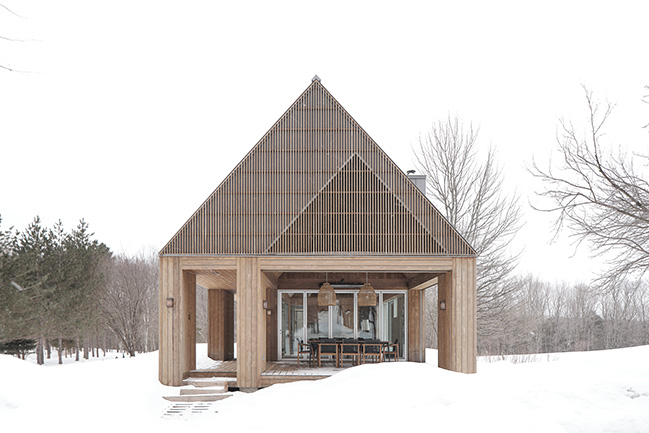 House on the Pond by Atelier Échelle