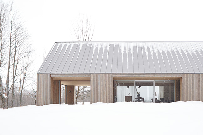 House on the Pond by Atelier Échelle