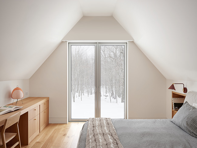House on the Pond by Atelier Échelle