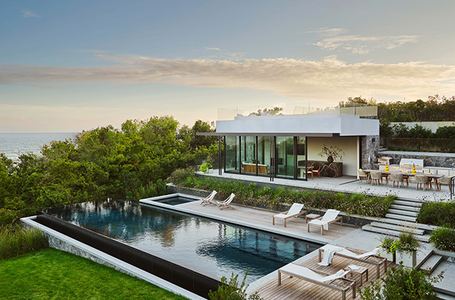 Montauk by SAOTA x Rafael de Cárdenas | A Secluded Summer Sanctuary in Montauk