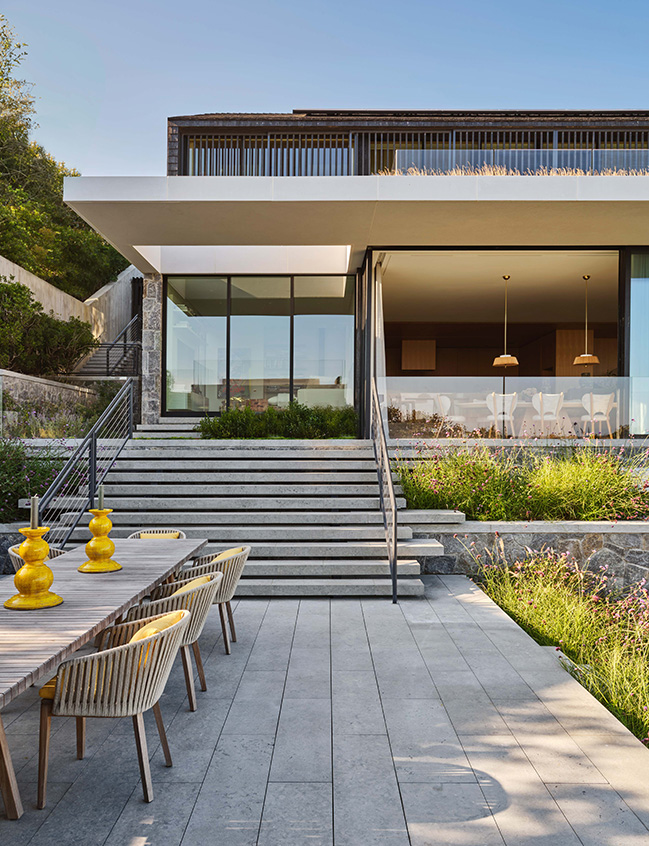 Montauk by SAOTA x Rafael de Cárdenas | A Secluded Summer Sanctuary in Montauk
