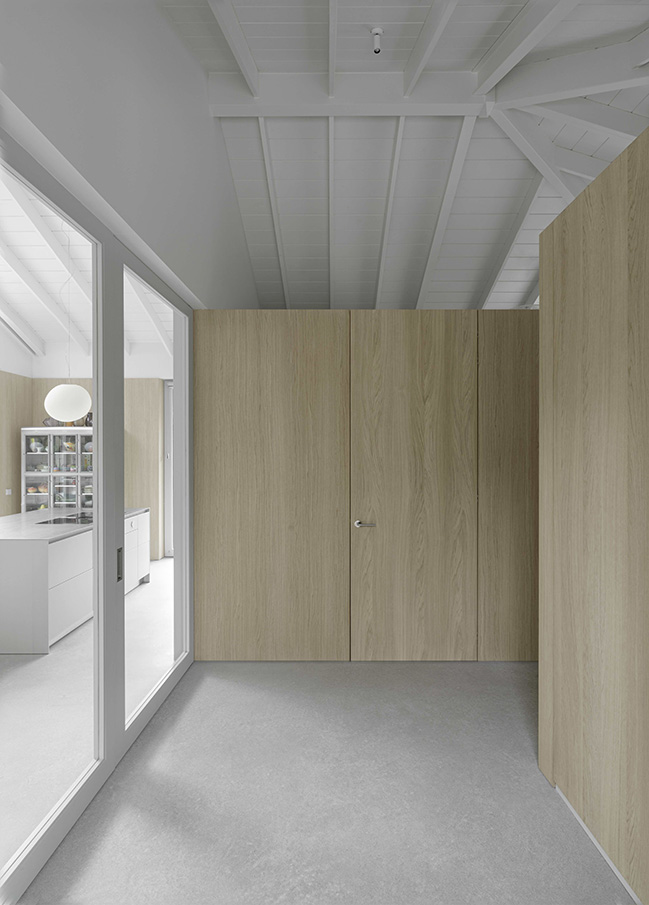 Senior Shelter by i29 | A single-story home for senior residents