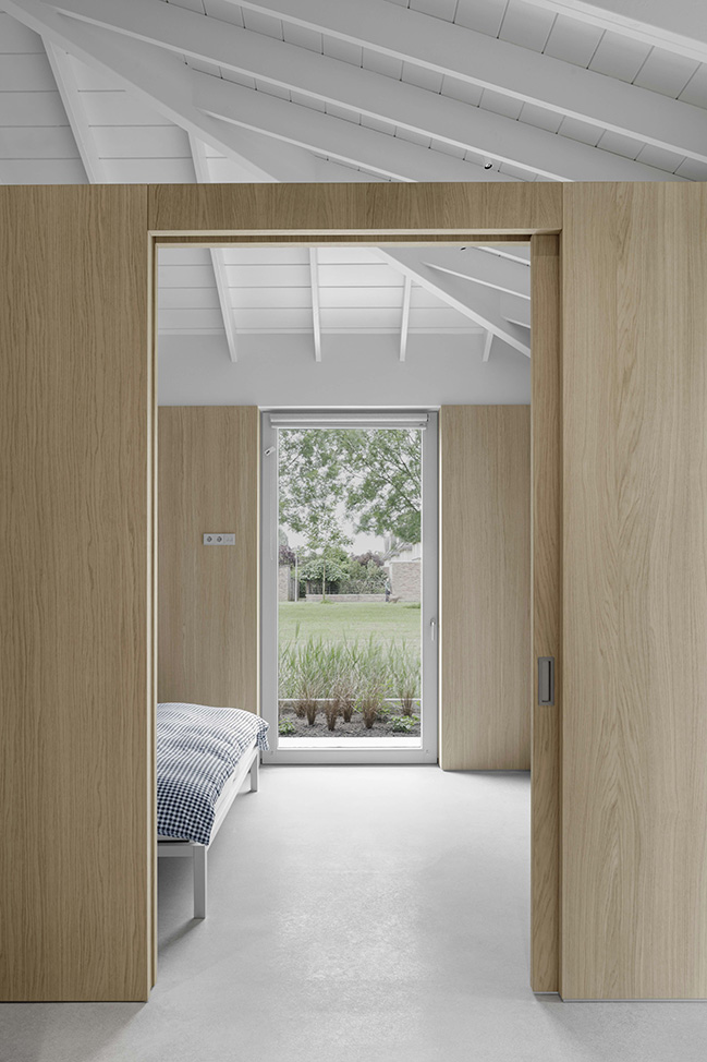 Senior Shelter by i29 | A single-story home for senior residents