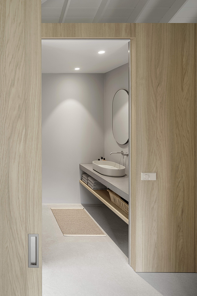 Senior Shelter by i29 | A single-story home for senior residents