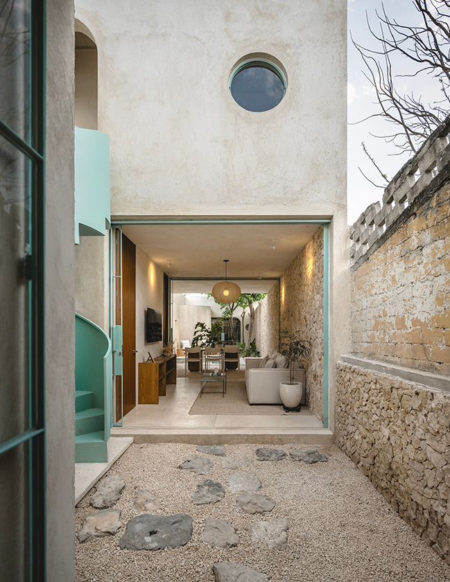 Casa Habitación by Veinte Diezz Arquitectos | Transforms an abandoned into a serene indoor-outdoor dwelling