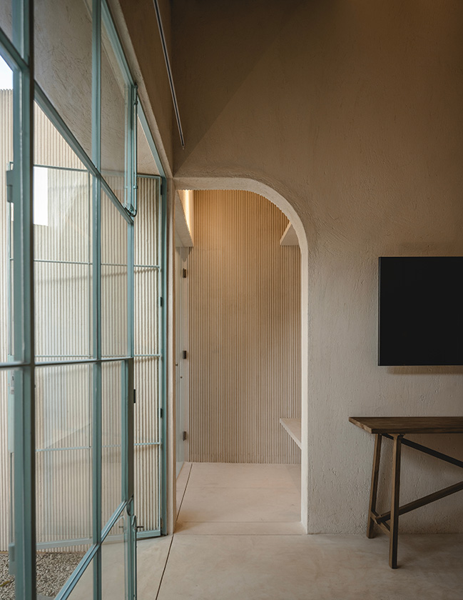 Casa Habitación by Veinte Diezz Arquitectos | Transforms an abandoned into a serene indoor-outdoor dwelling