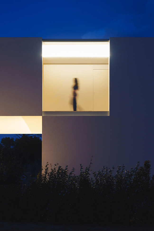 Camiral House by Fran Silvestre Arquitectos