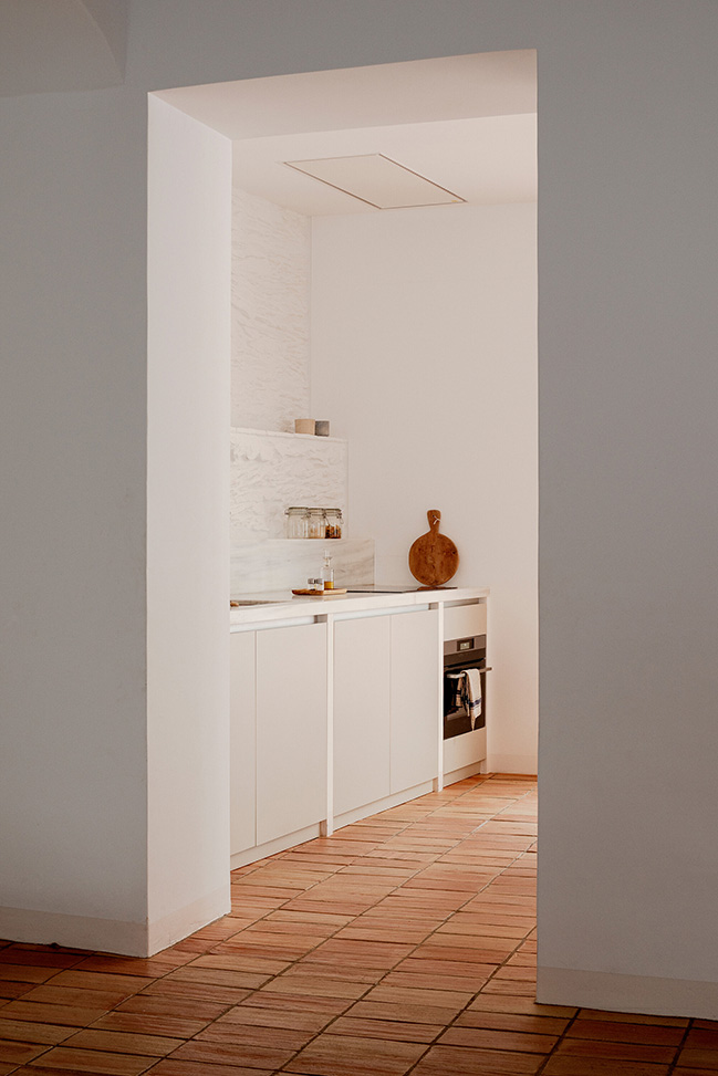 Fisherman's House in Cadaqués by Bea Portabella + Jordi Pagès