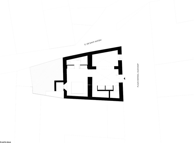 Fisherman's House in Cadaqués by Bea Portabella + Jordi Pagès