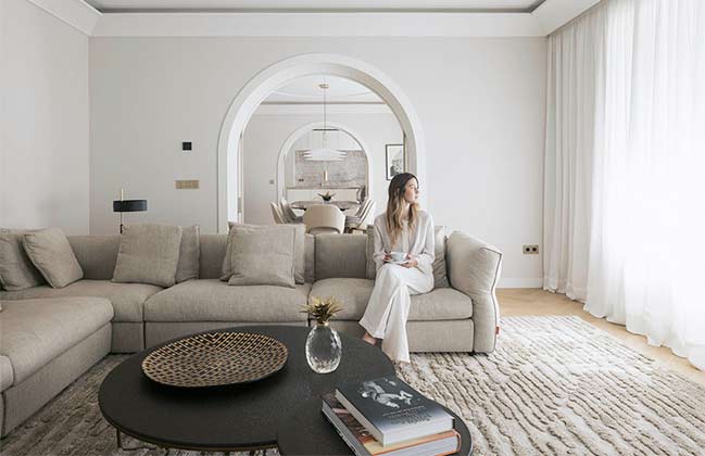 Aparment in Rome by Ramón Esteve Estudio | Contemporaneity and Essence