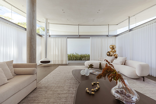 Linho House by Tetro Architecture