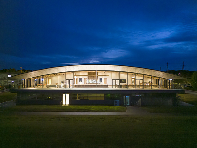 Foster + Partners redesigns Manchester United training complex