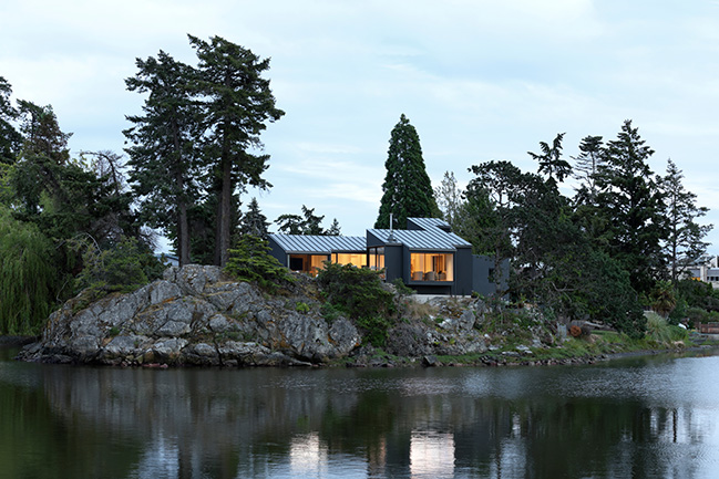 Shoreline House by Splyce Design