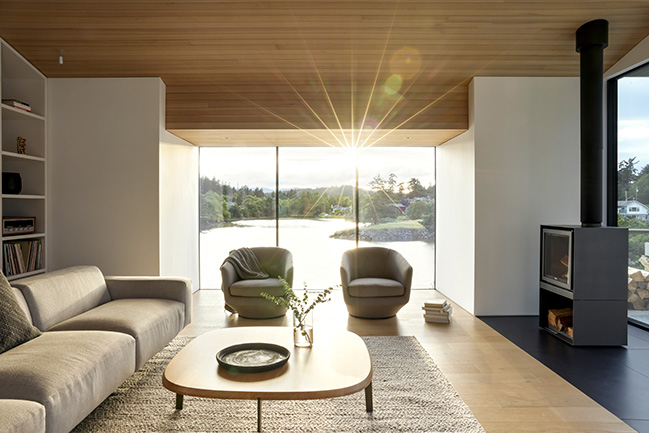 Shoreline House by Splyce Design