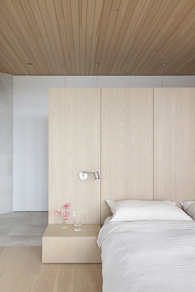 Shoreline House by Splyce Design