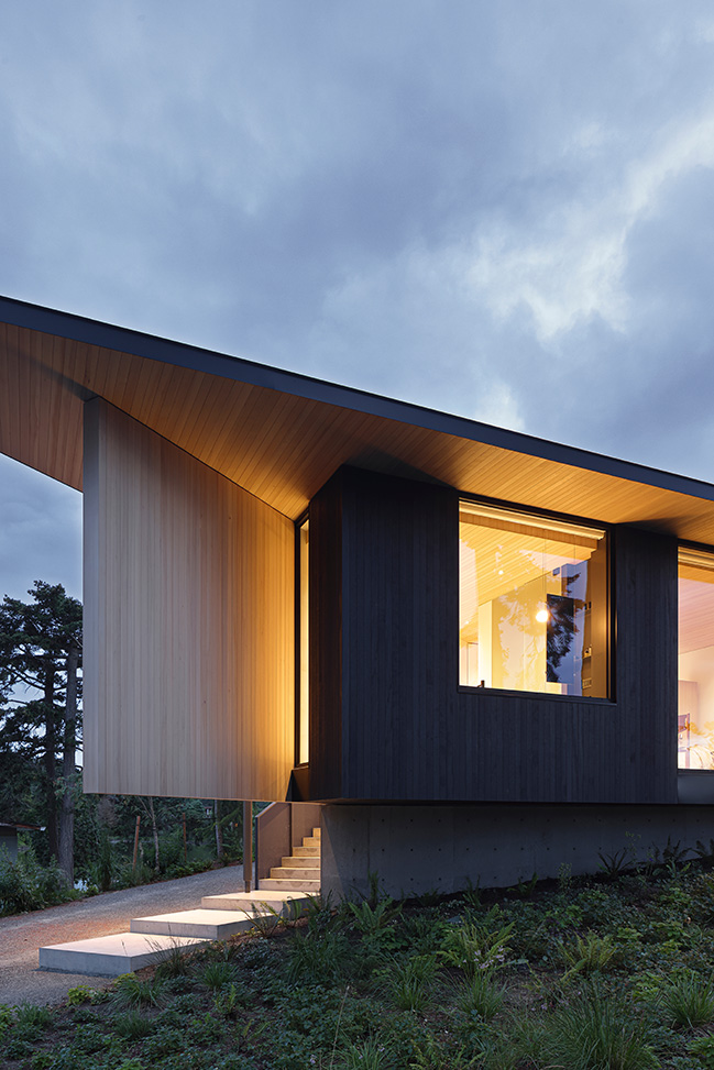 Shoreline House by Splyce Design