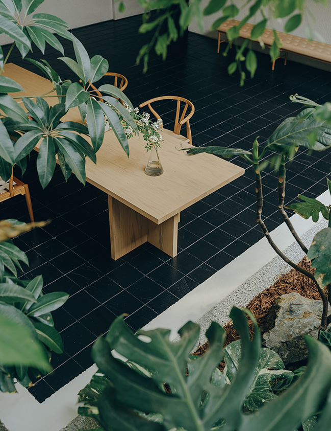 House J by Atelier About Architecture | The Overlaid Gardens