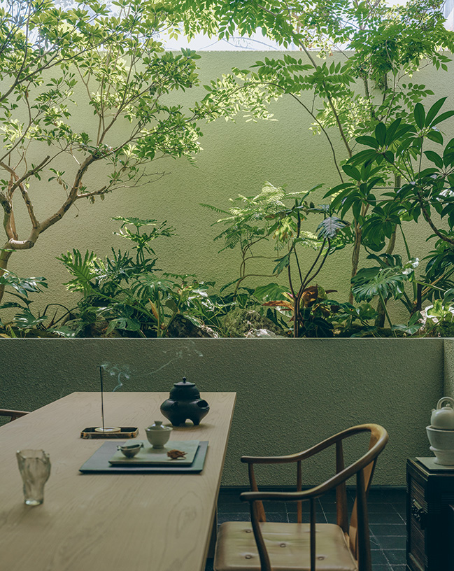 House J by Atelier About Architecture | The Overlaid Gardens
