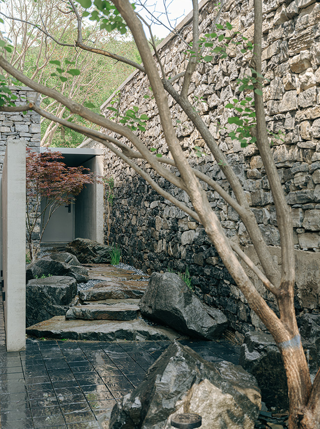 House J by Atelier About Architecture | The Overlaid Gardens