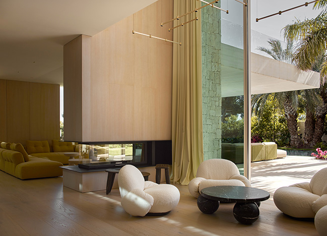 Jacaranda House by Ramón Esteve Estudio