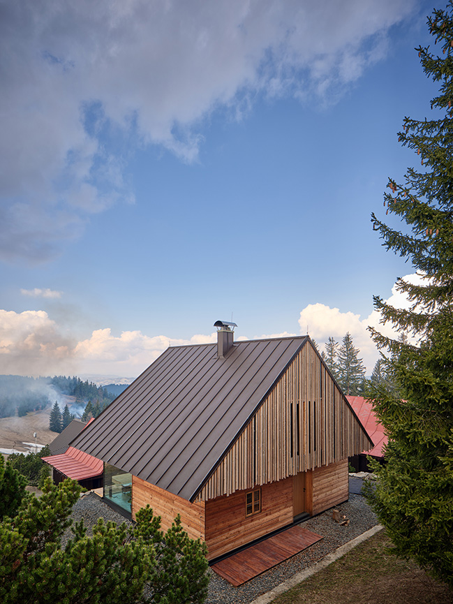 Kohútka Cottage by SENAA architekti