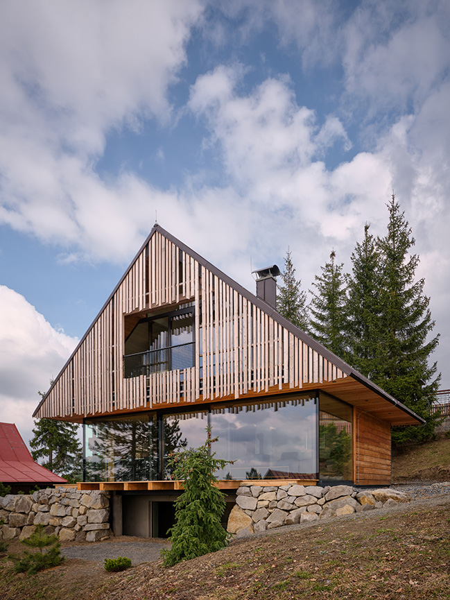 Kohútka Cottage by SENAA architekti