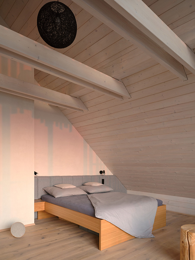 Kohútka Cottage by SENAA architekti