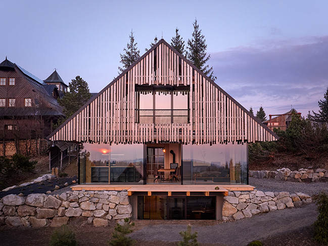 Kohútka Cottage by SENAA architekti