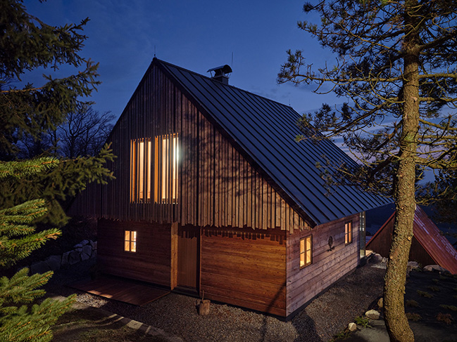 Kohútka Cottage by SENAA architekti