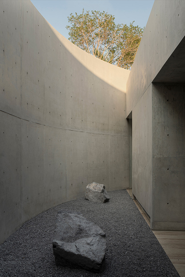 Casa Tao by HW Studio | Shade as a Space for Life