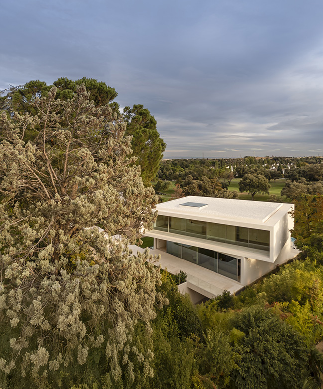 Villa Lavan by Fran Silvestre Arquitectos