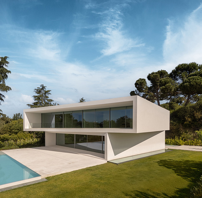 Villa Lavan by Fran Silvestre Arquitectos